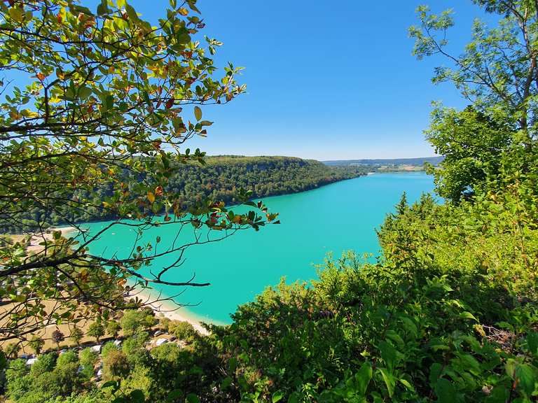 The best walks and hikes around Lac de Chalain | Komoot